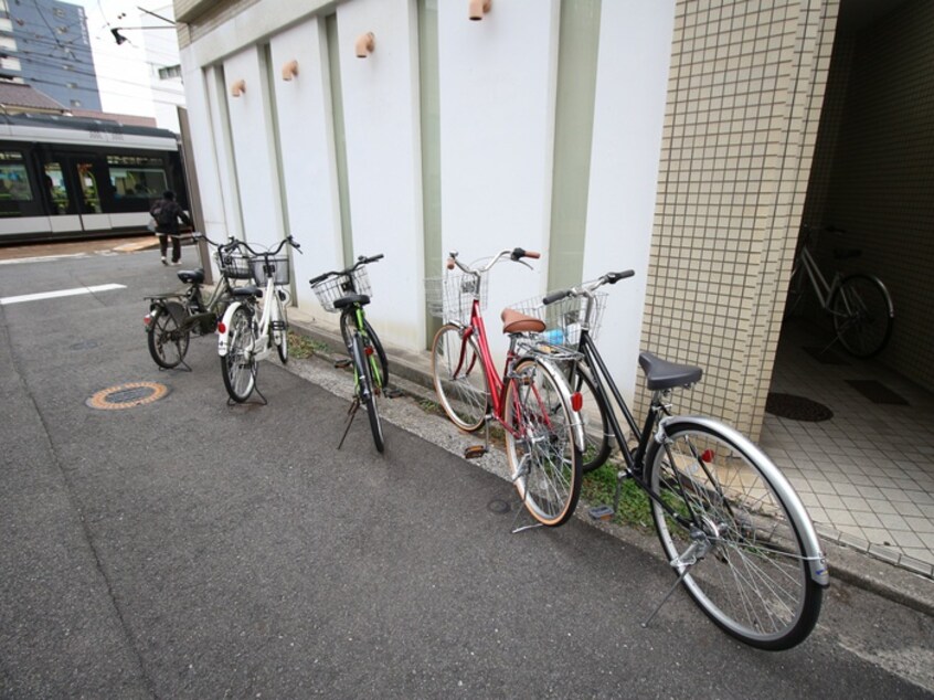 駐輪場 天満ビル