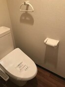 トイレ ジョルニ・フェリーチ