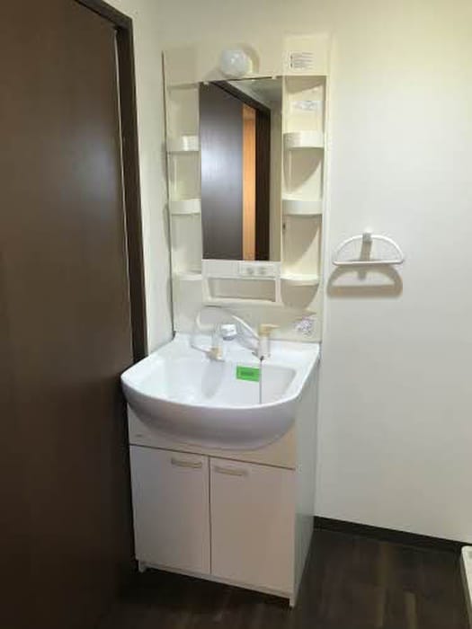 洗面 ジョルニ・フェリーチ