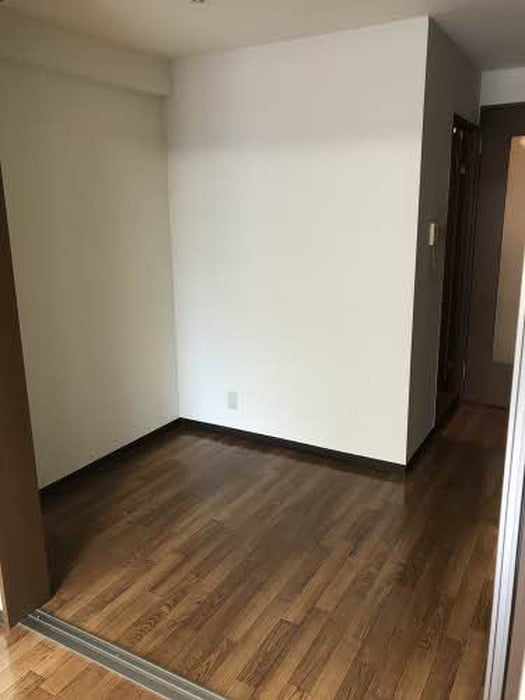 居室 ジョルニ・フェリーチ