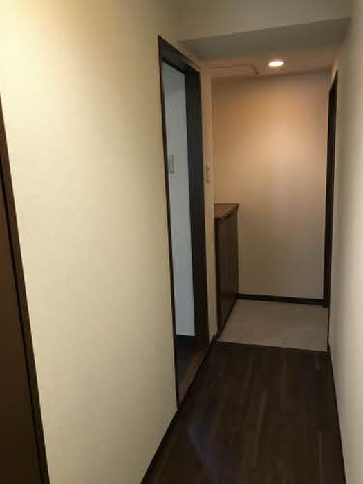 廊下 ジョルニ・フェリーチ