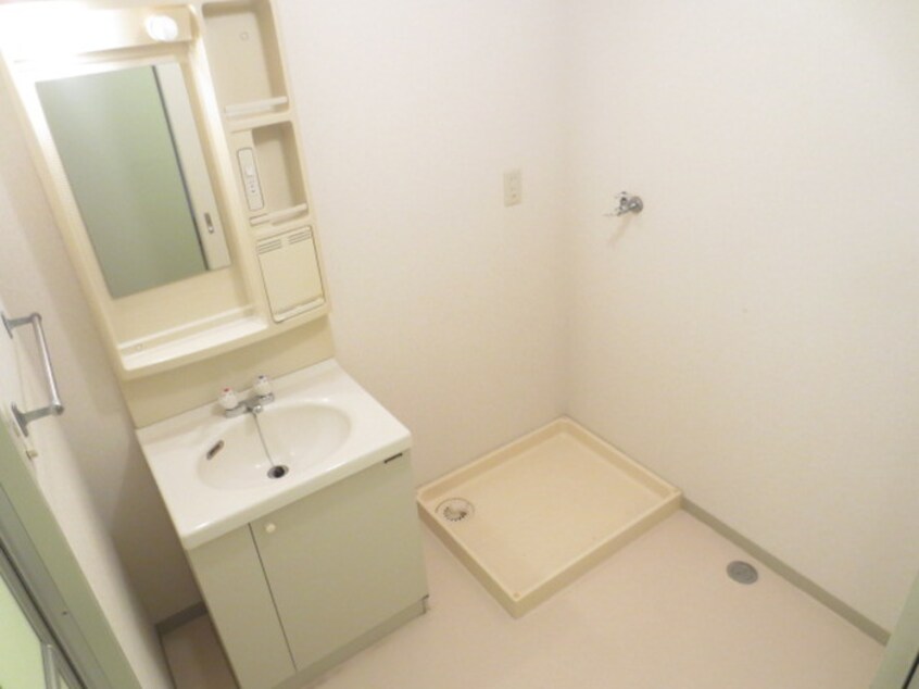 洗濯機置場 ヴェルマーレ大芝