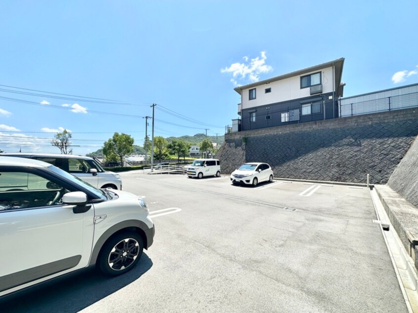 駐車場 リオッサ