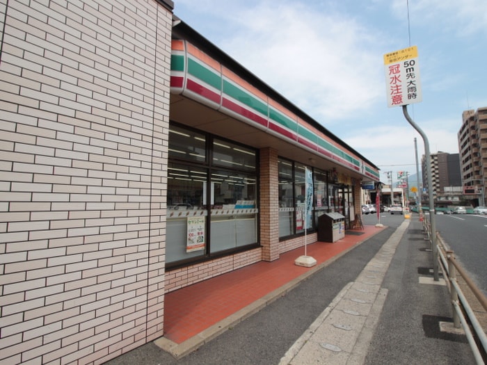 セブンイレブン広島海田大正町店(コンビニ)まで450m カーサ南堀川