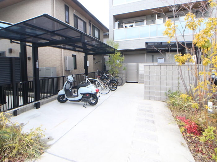駐輪場 ヴィラ博丈井口A棟