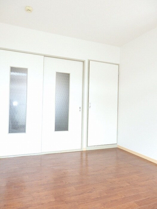 居室 アーバンブルー中西