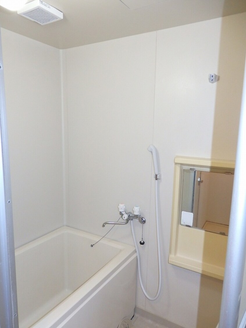 バス／シャワールーム等 アーバンブルー中西