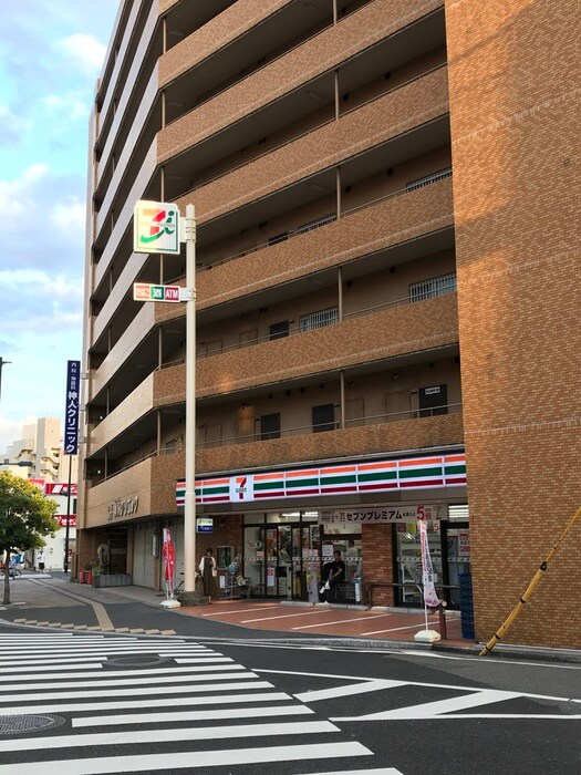 セブン-イレブン 広島若草町店(コンビニ)まで240m めぞん朝信