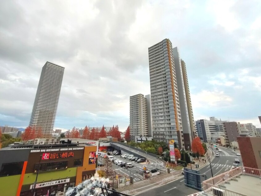 室内からの展望 グラビスコ－ト国泰寺