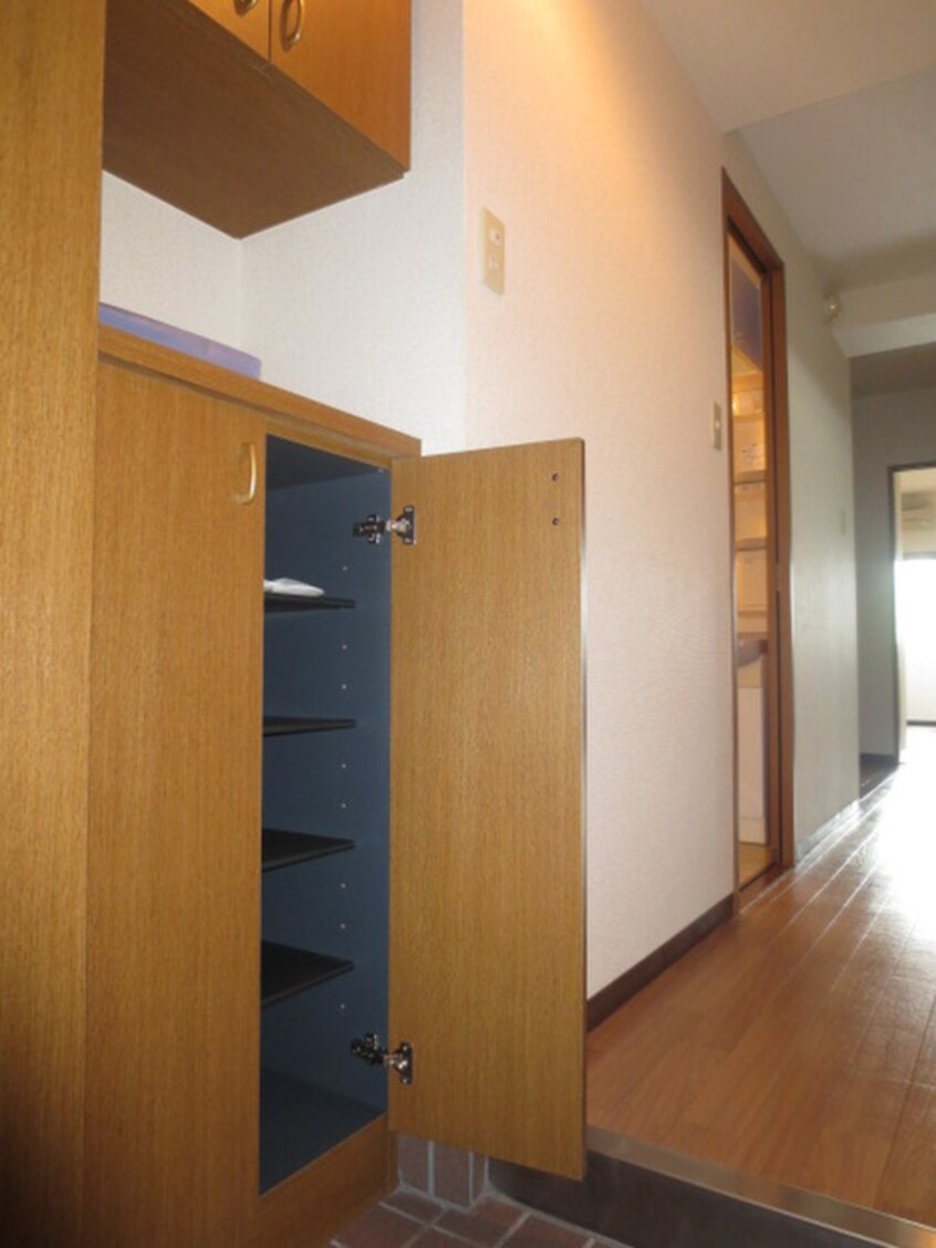 玄関 房尾本店横川橋ビル
