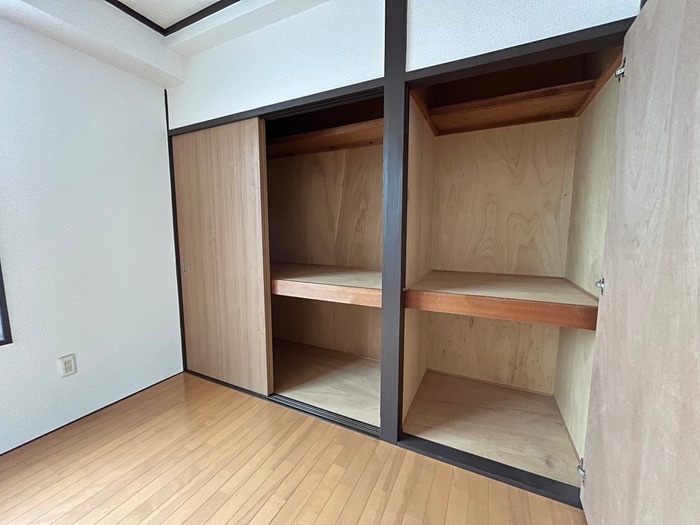 収納 岩田ビル