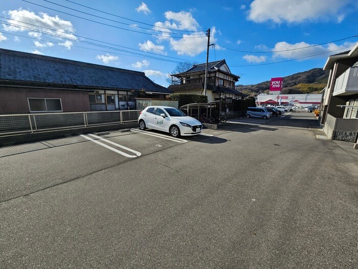 駐車場 セントラル江田島A棟
