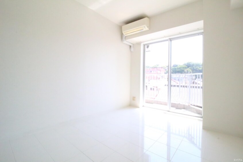 居室 Ｄｅｒ　Ｇｌａｎｚ．Ｙ２　青山