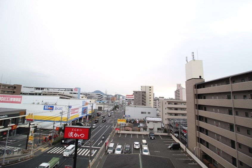 室内からの展望 ボヌール矢賀