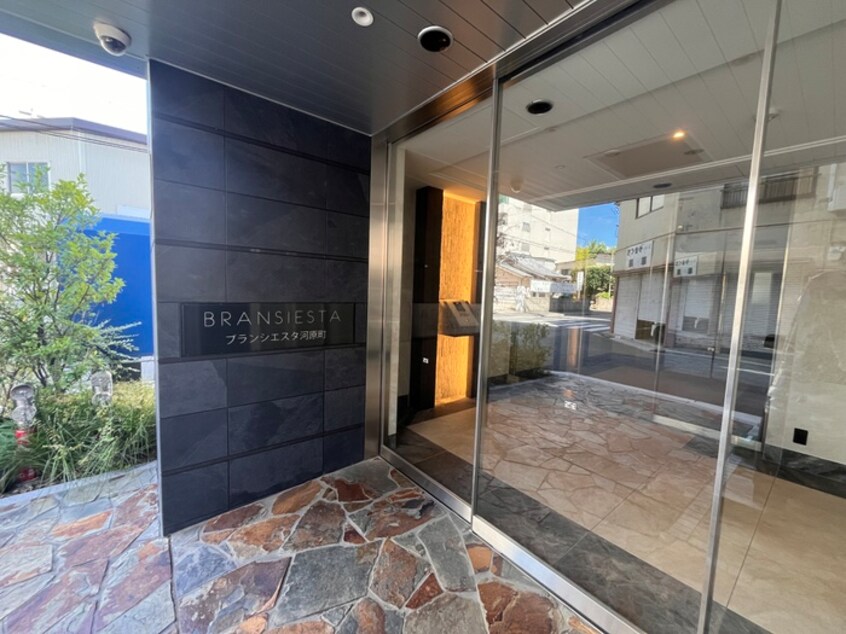 エントランス部分 ブランシエスタ河原町