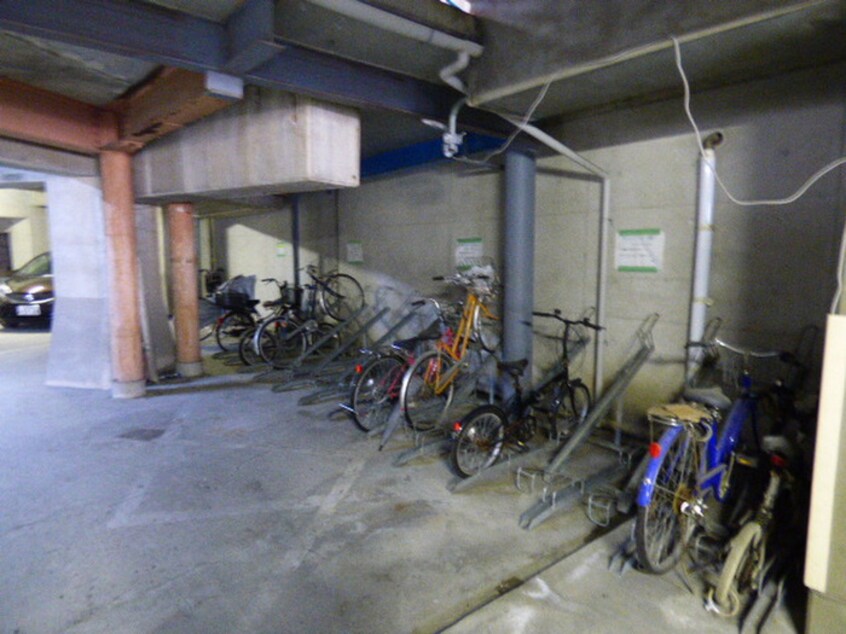 駐輪場 パークヒルズ天神川