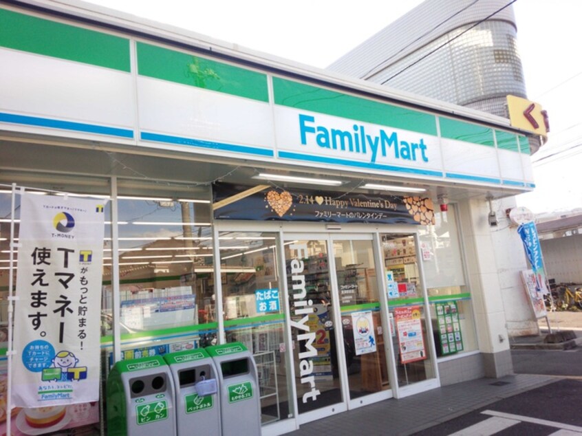 ファミリーマート 高須駅前店(コンビニ)まで480m ドゥプラシード