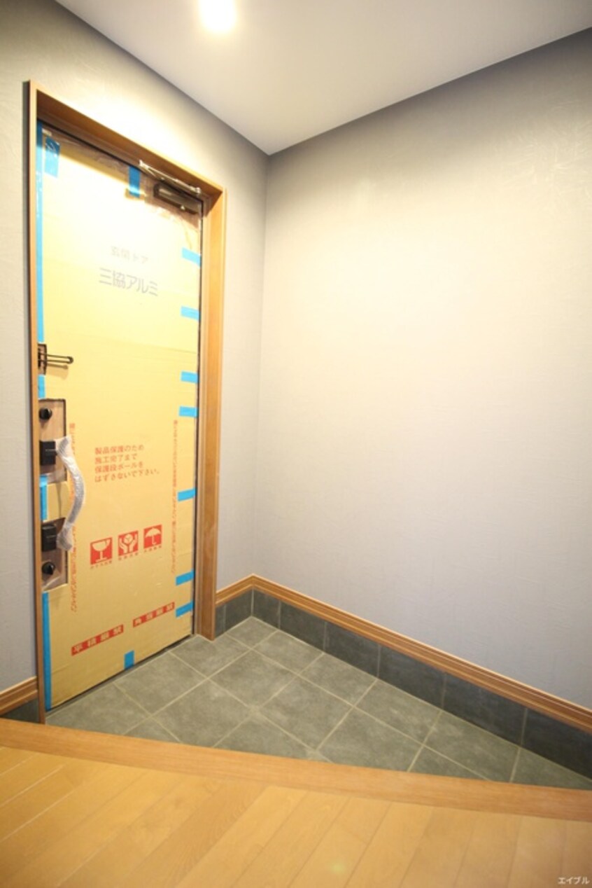 玄関 Casita　Blue　A棟