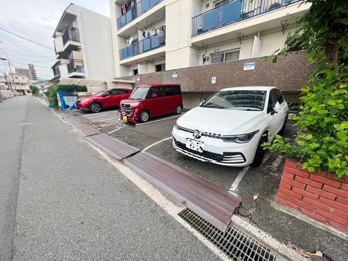 駐車場 寿栄ビル6