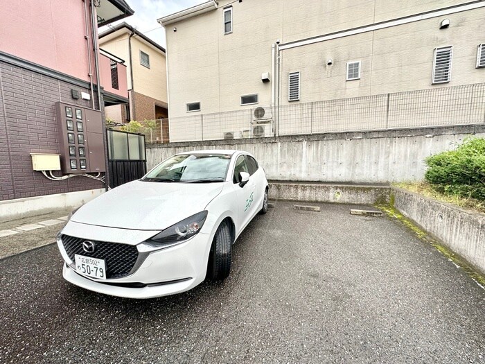 駐車場 サウザンドサニー