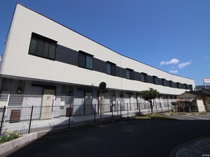 Ｔ－ＬＩＶＩＮＧ矢賀Ｅ