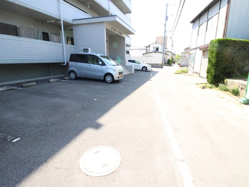 駐車場 シャトー広本Ⅰ