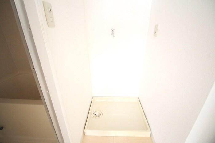 洗濯機置場 ノ－ブル平和大通り