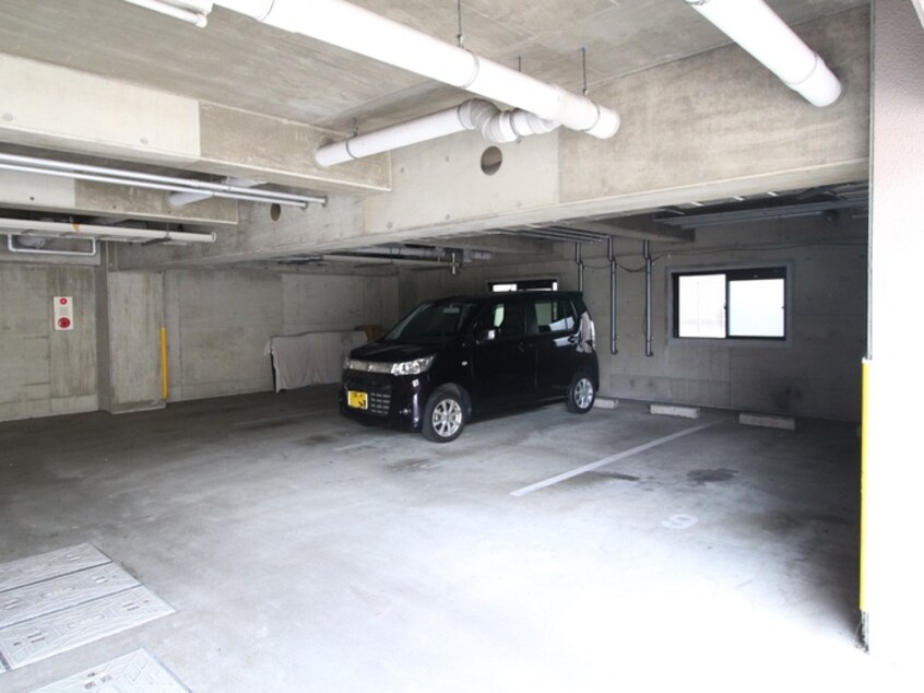 駐車場 ハピネス岩田