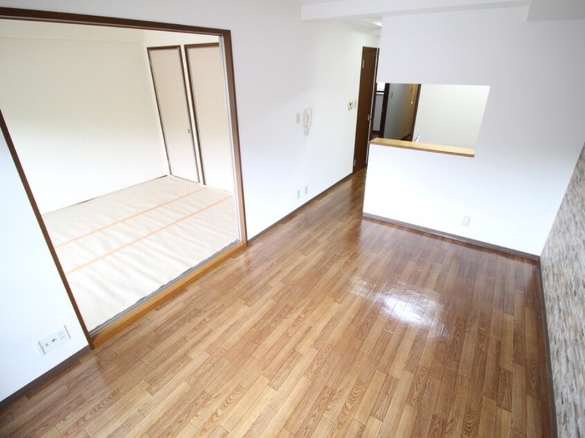 居室 ハピネス岩田
