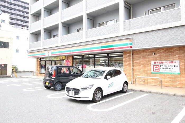 セブンイレブン阿賀中央５丁目店(コンビニ)まで340m LeGrandeur阿賀中央