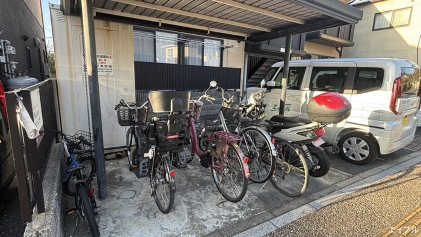 駐輪場 サリーゼ名田