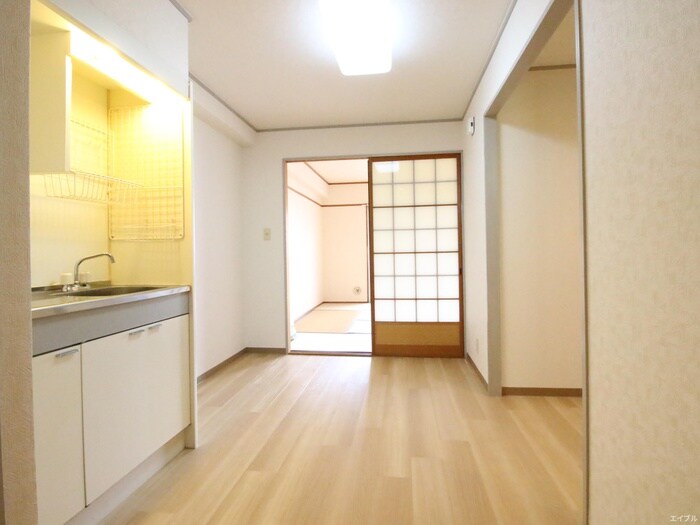 居室 Yビル西原