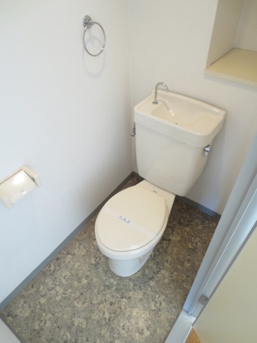 トイレ Yビル西原