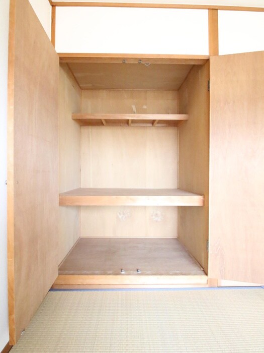 収納 Yビル西原