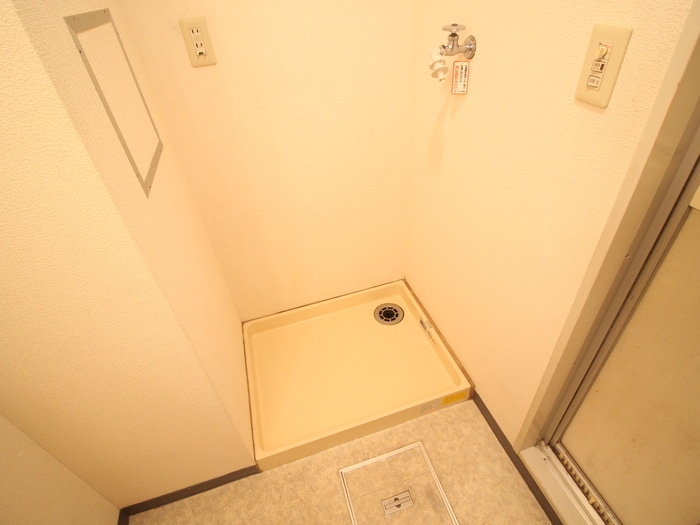 洗濯機置場 コンフォートNビル