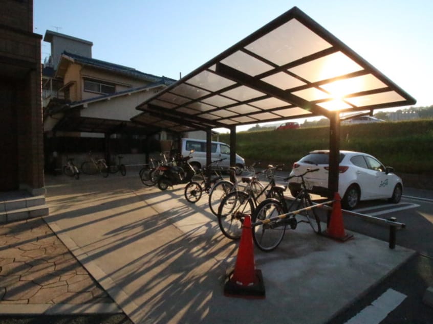 駐輪場 エリタージュ