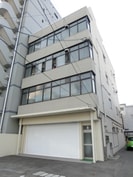 国近ビルの外観