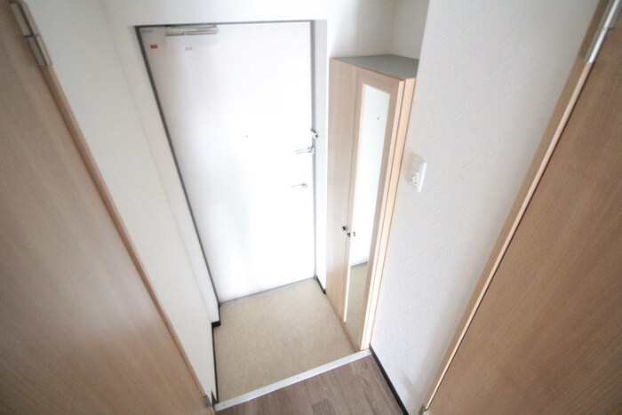 玄関 Ｋａｔａｙａｍａ　ＢＬＤＧ２４