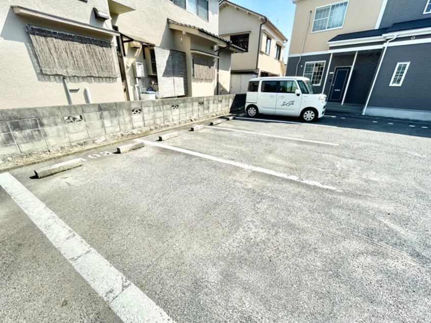 駐車場 パラジソ大町