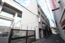 横川商店街ビルＢ棟の外観