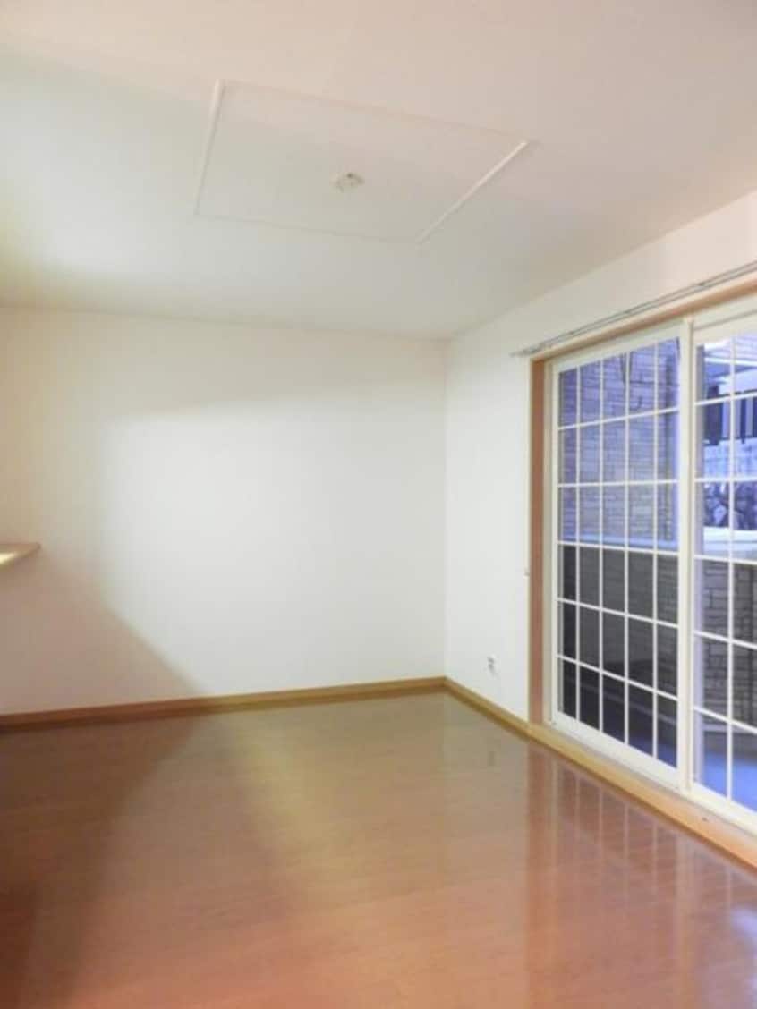 居室 ミルトガ－デン