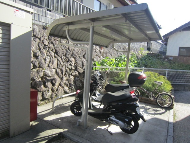 駐輪場 ミルトガ－デン