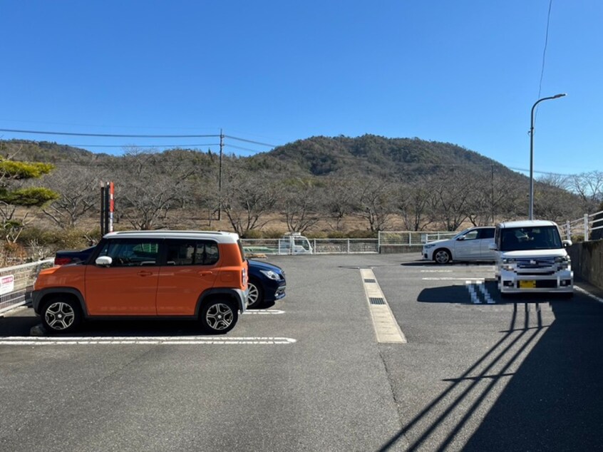 駐車場 スリズイエ