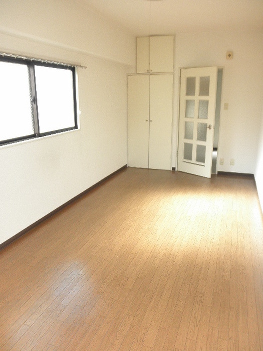 居室 スリーゼ白島