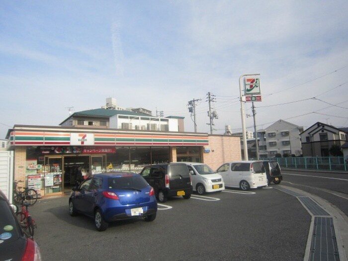 セブンイレブン広島長束3丁目店(コンビニ)まで80m クレスト長束