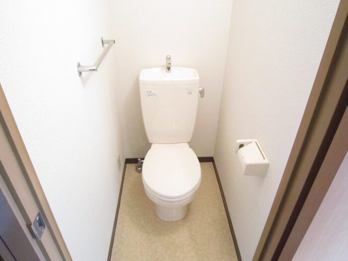 トイレ グランカ－サ三篠