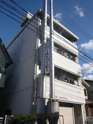 メゾンワールドの外観