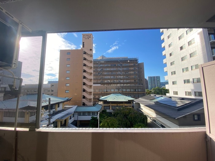 室内からの展望 ビラシャルレ