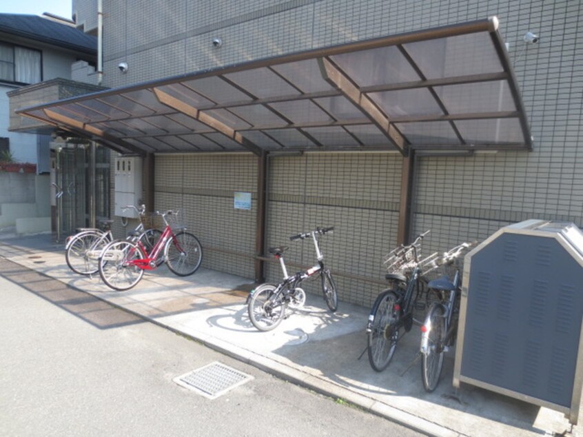 駐輪場 ステラ