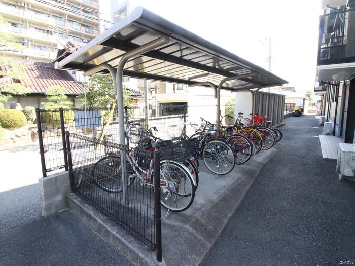 駐輪場 クレッシェンド今村